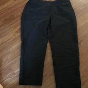 Women’s dress capris